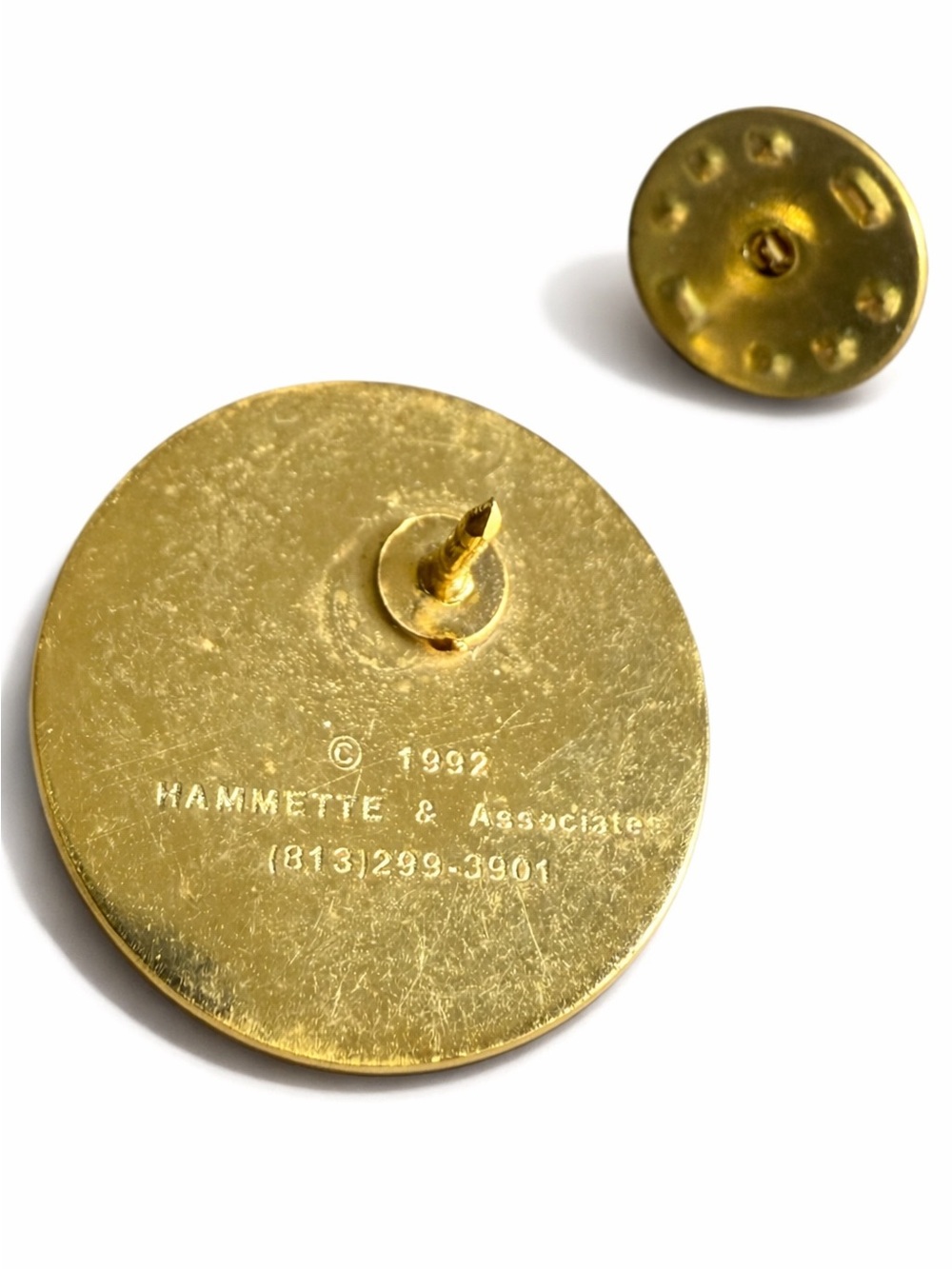Vintage Educating Everyone Lapel Pin Parents Students Teachers Volunteers School - Picture 3 of 3